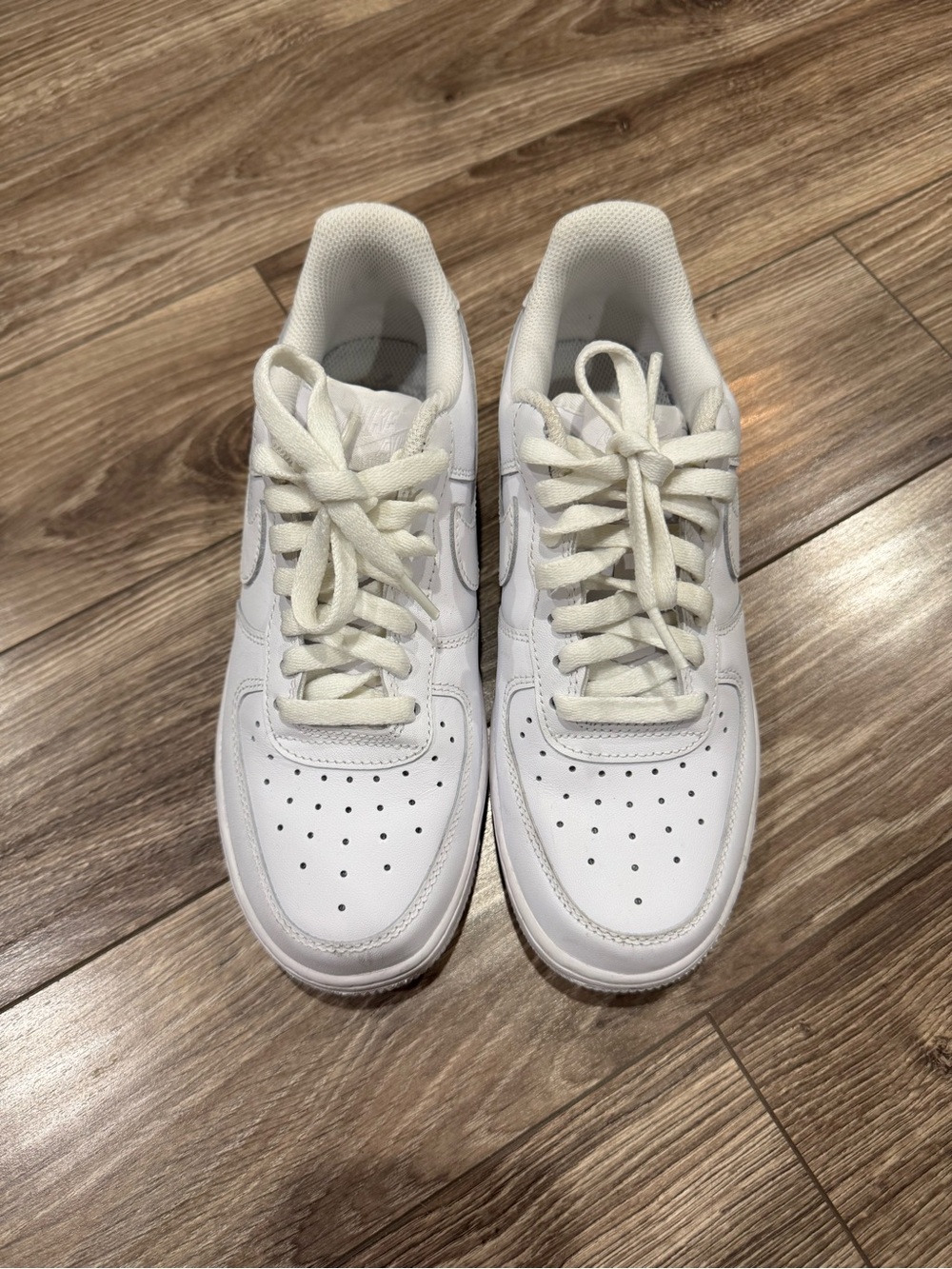 Nike Women’s Air Force’s 6.5